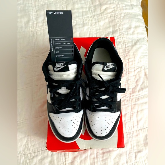 dunk low black white replica